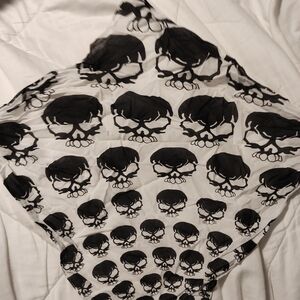 Black and White Skull Pattern Scarf